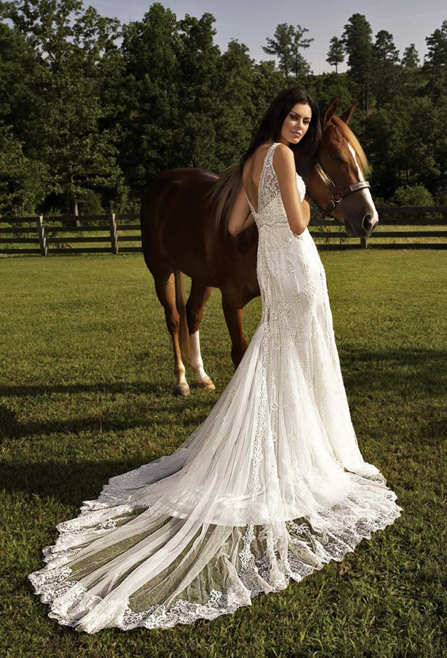 Orifashion HandmadeRomantic Wedding Dress with Sheer Cathedral t